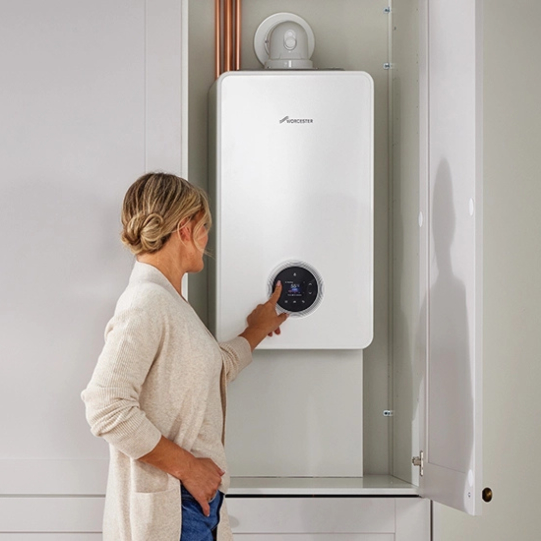 Worcester Bosch 8000 and woman